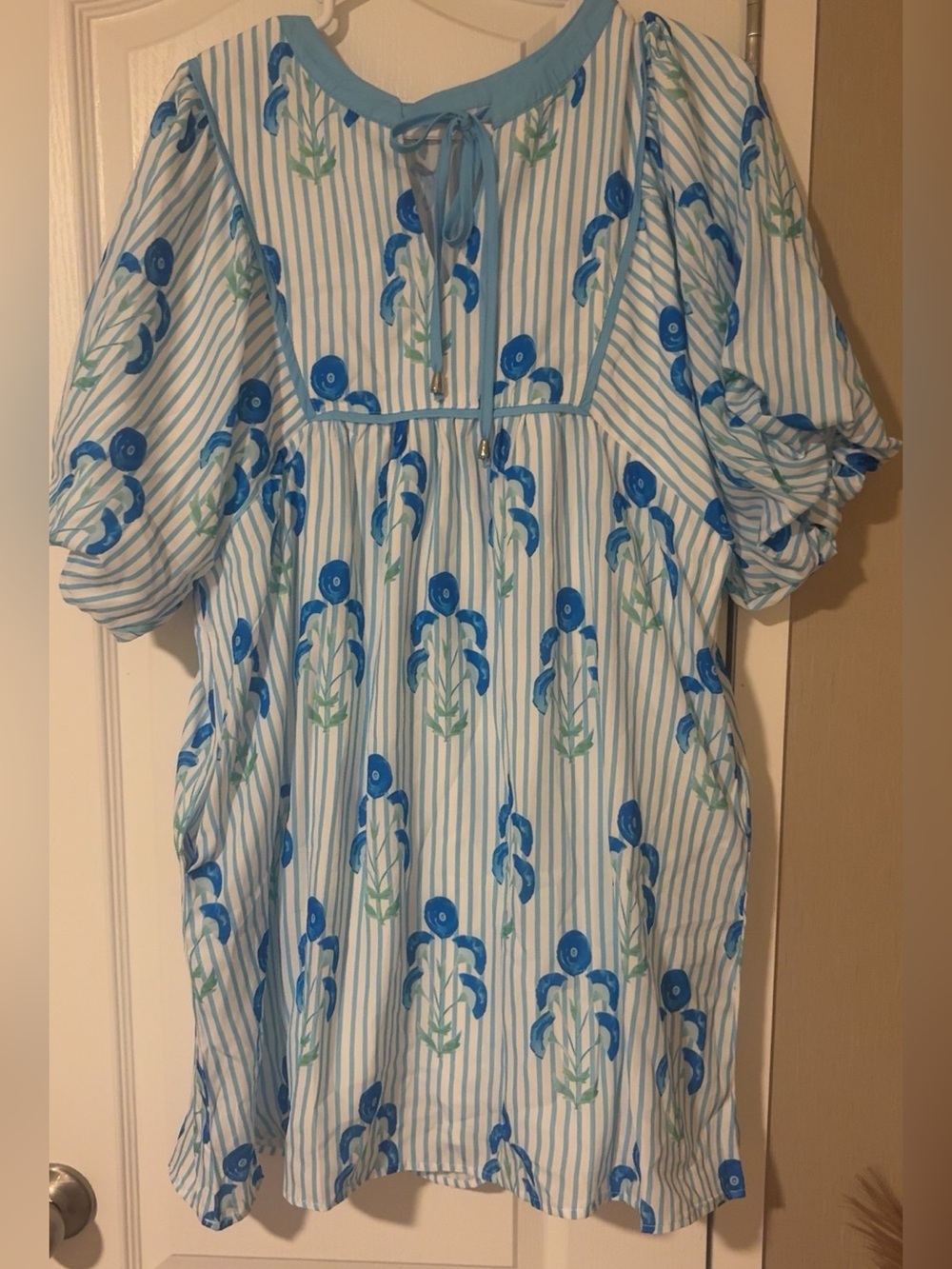 Girls Blue Striped Floral Tie-Neck Dress Size Small